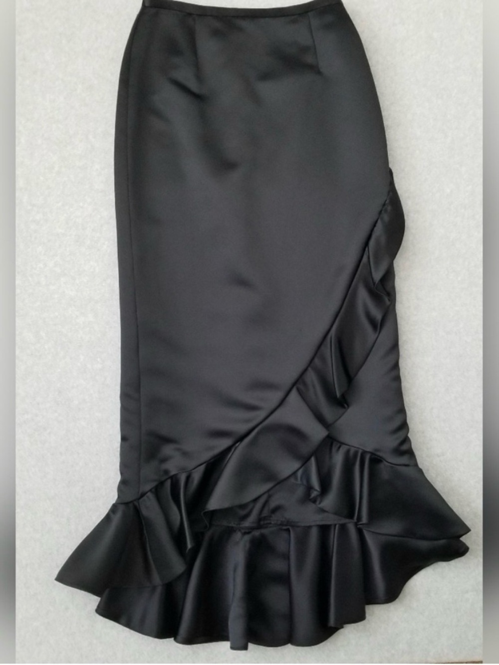 Kay Unger Black Satin Ruffle Tulip Skirt